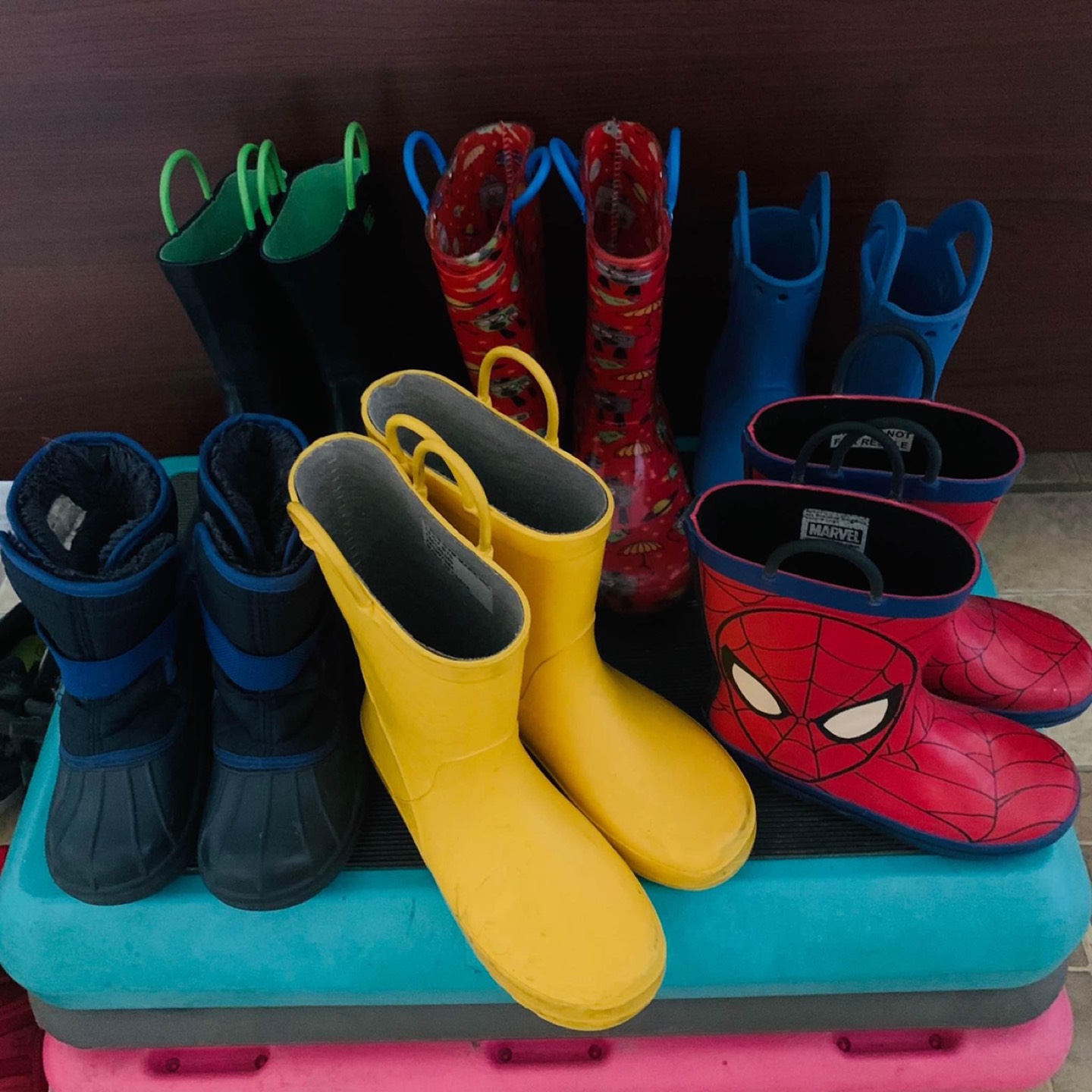 Kids boots & Sneakers  sizes varies from size 1 to size 3 - photo 4