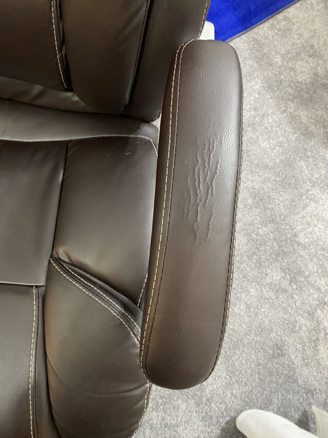 Leather chair - photo 2