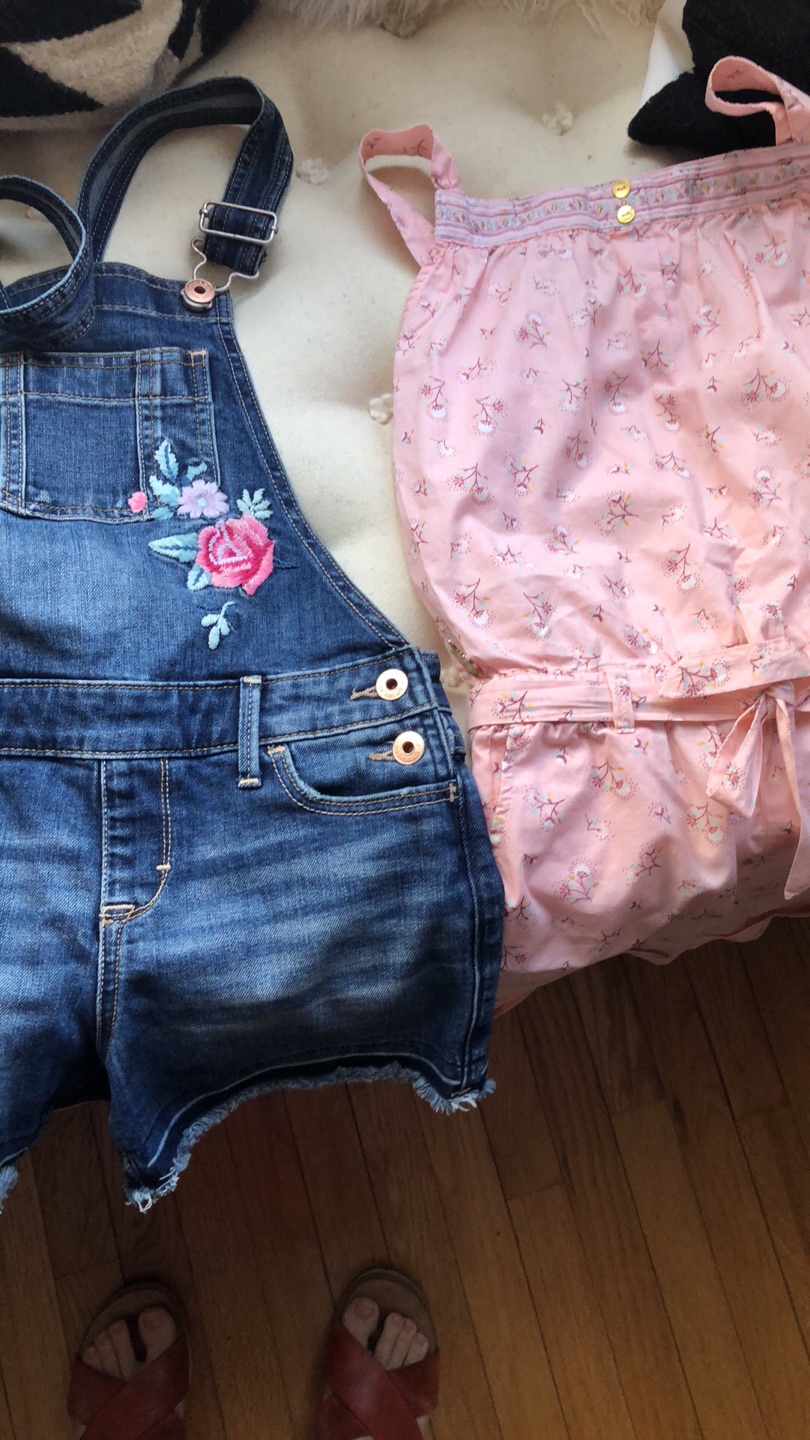 Girl’s fashion size 9, 10 years  thumbnail