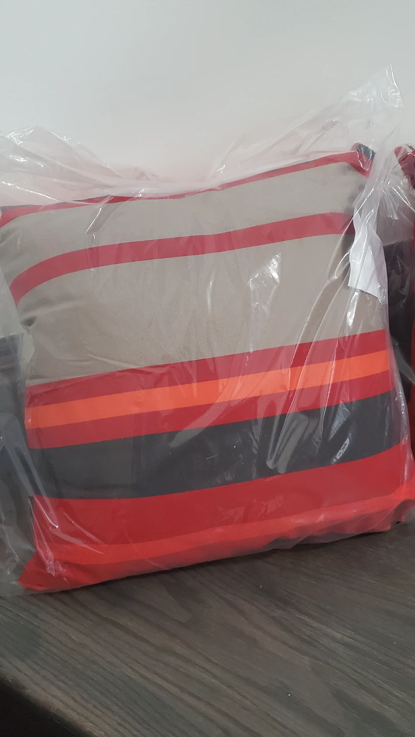 Patio throw pillows image indicator(3)