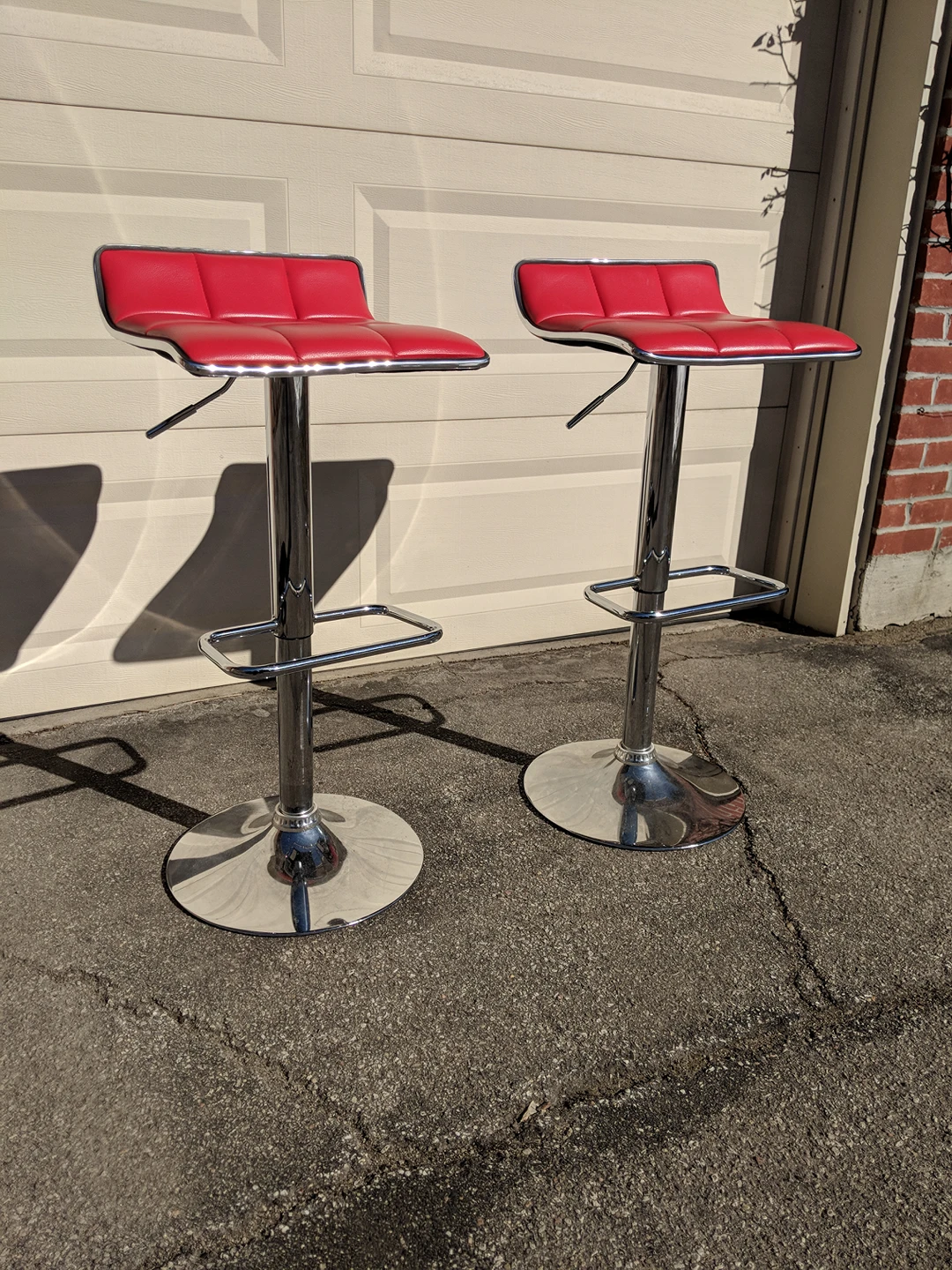 Pair of faux leather red bar stools - photo 2