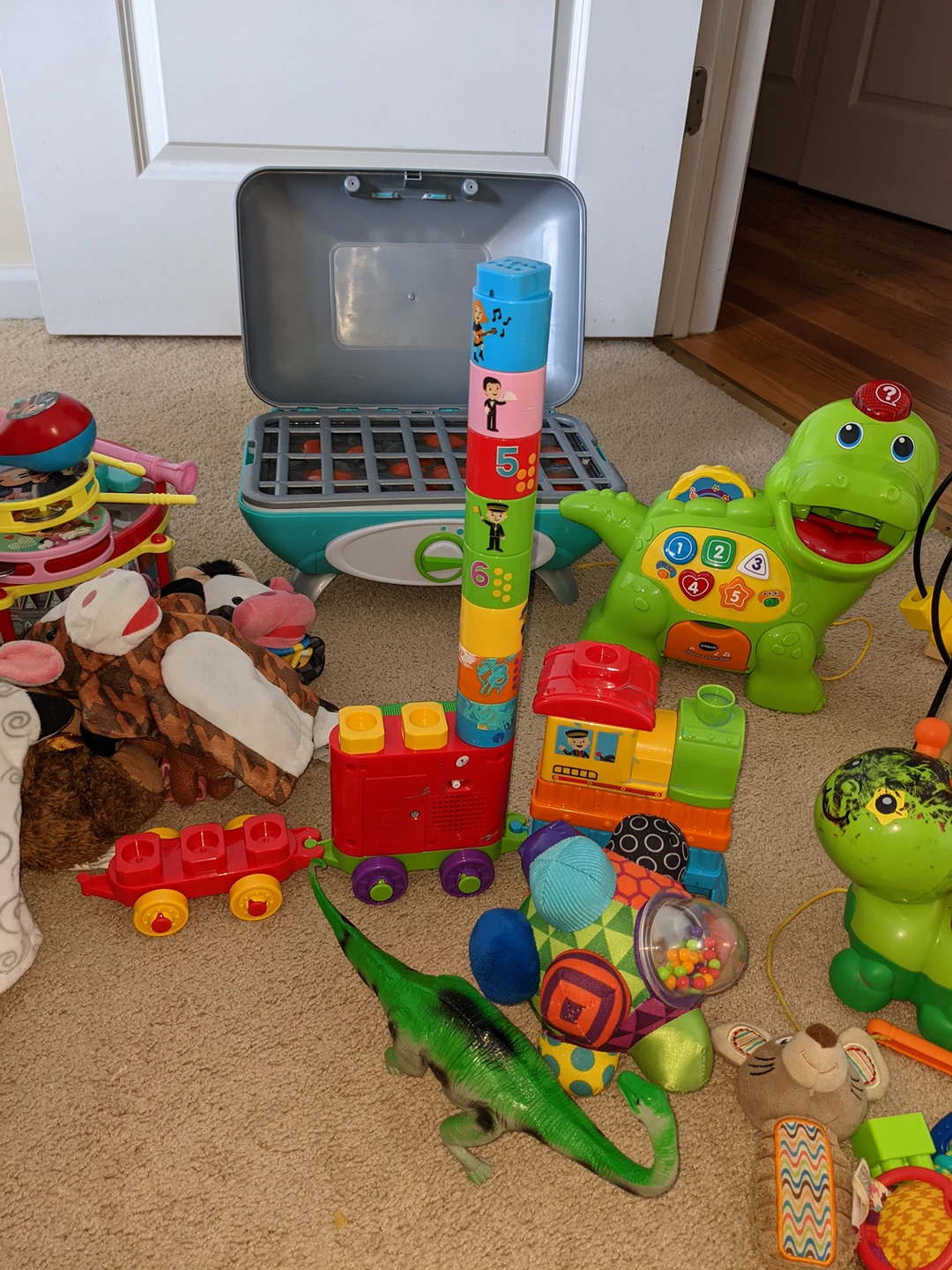 lot of toys in good condition - photo 3