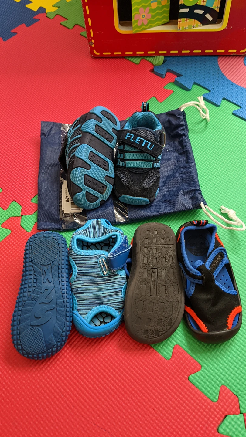 Baby shoes size 6 thumbnail