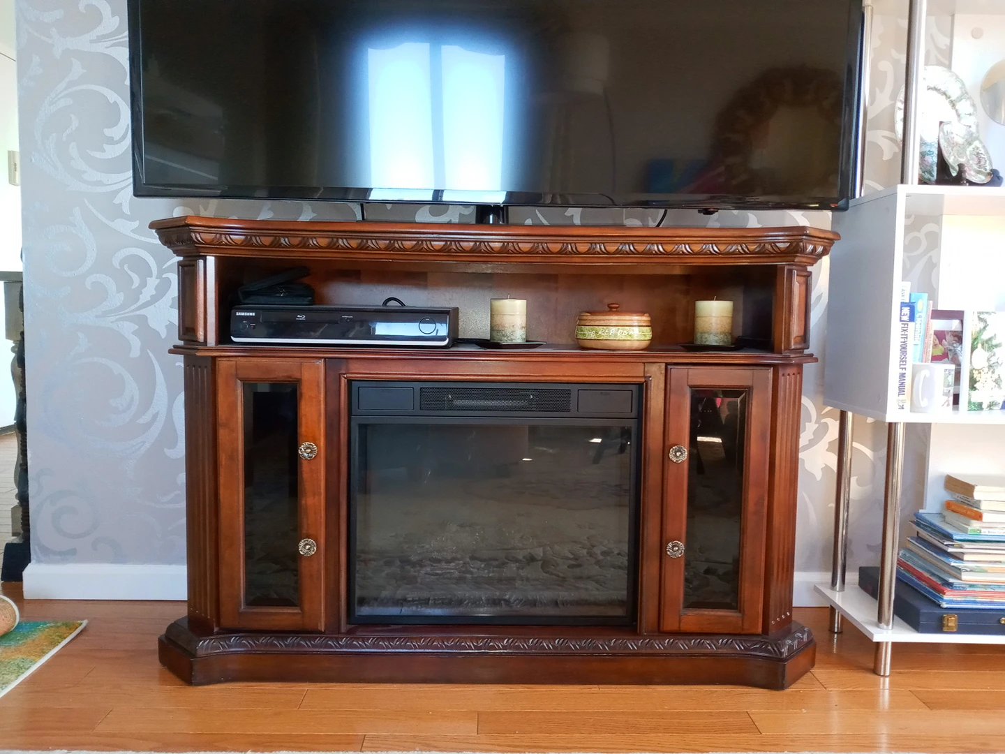 TV stand with Fireplace - photo 4