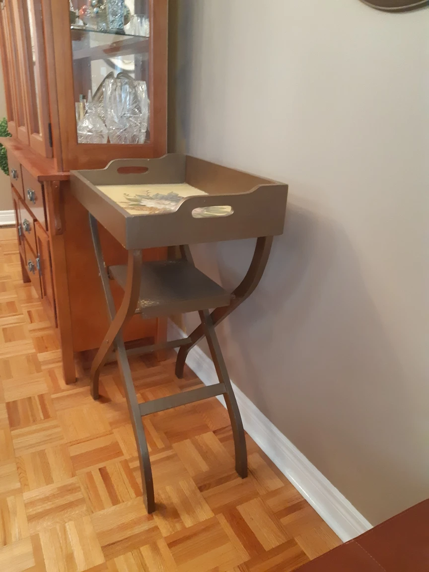Hand painted tray table - photo 2