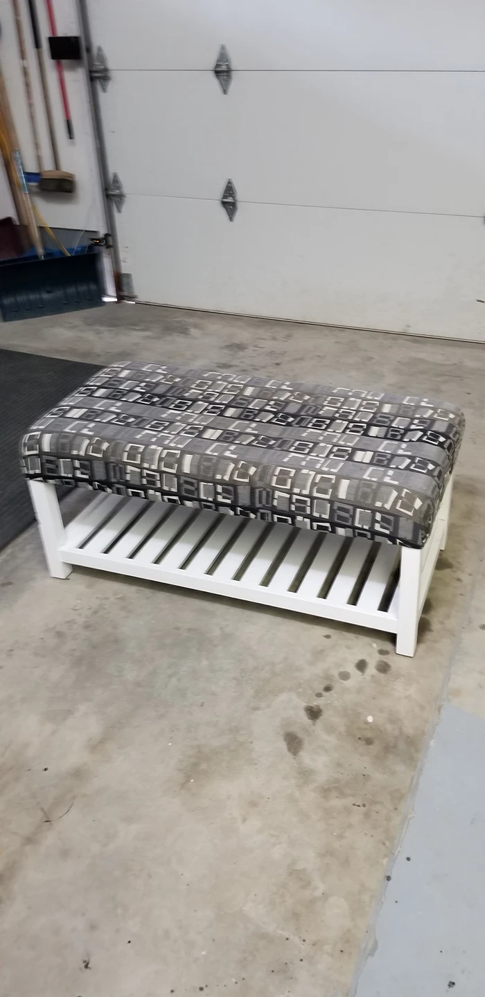 hall bench