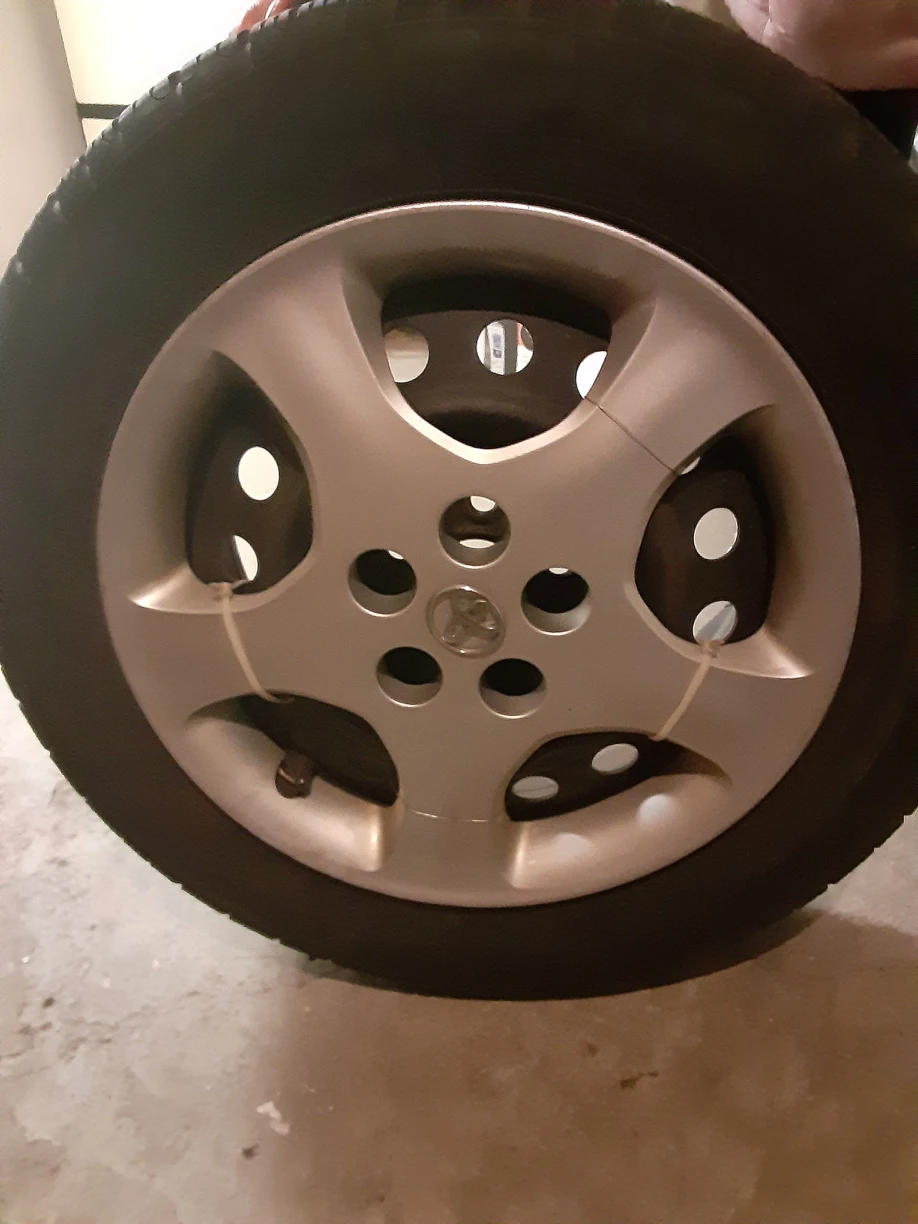 4 Summer Tire and Rims  P185/65R15 86T