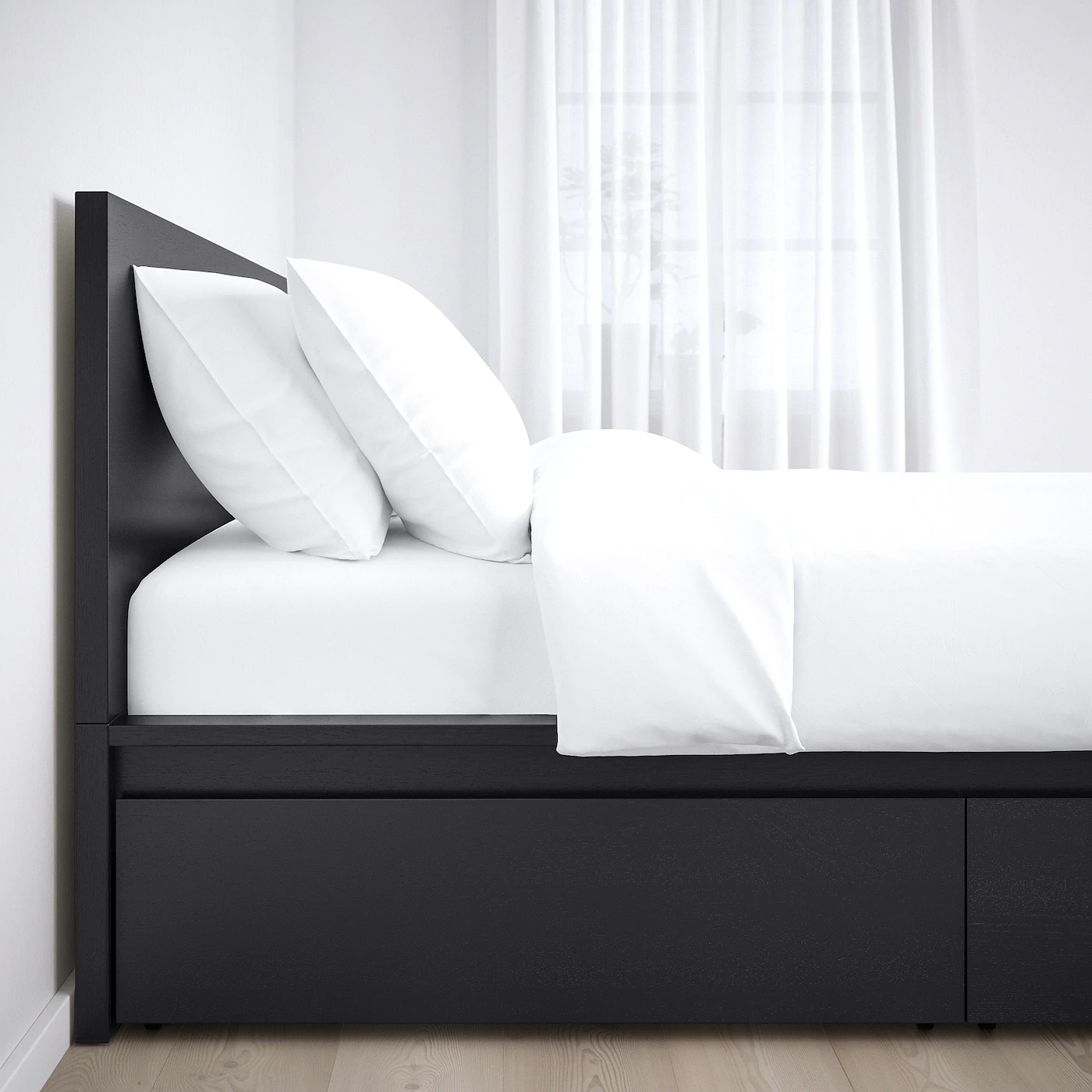 Queen size wooden bed with mattress