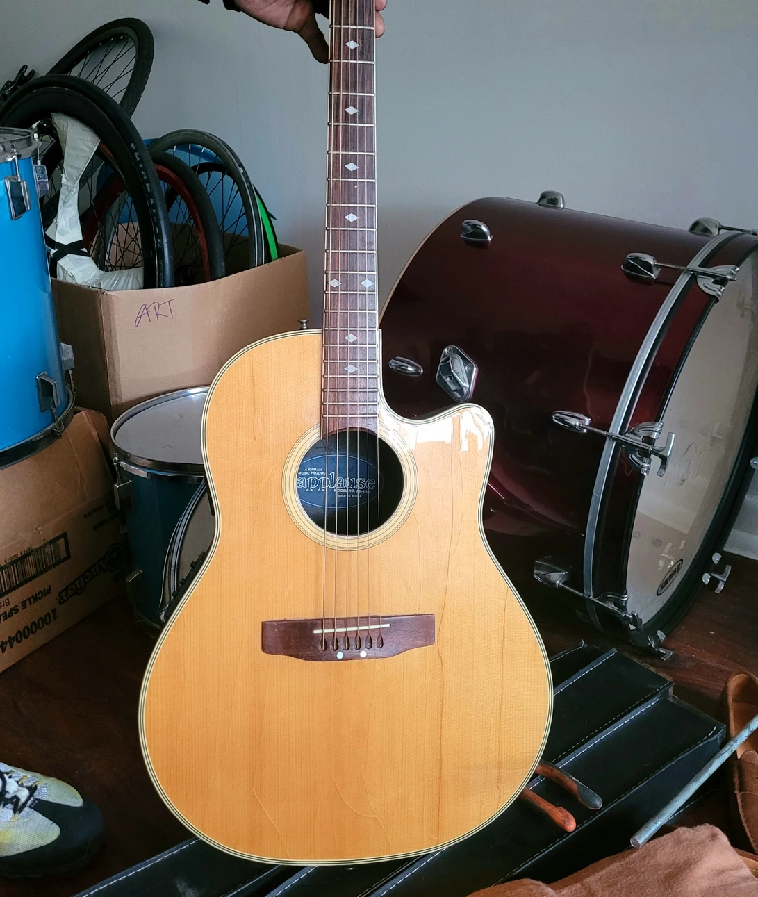 electric acoustic guitar thumbnail