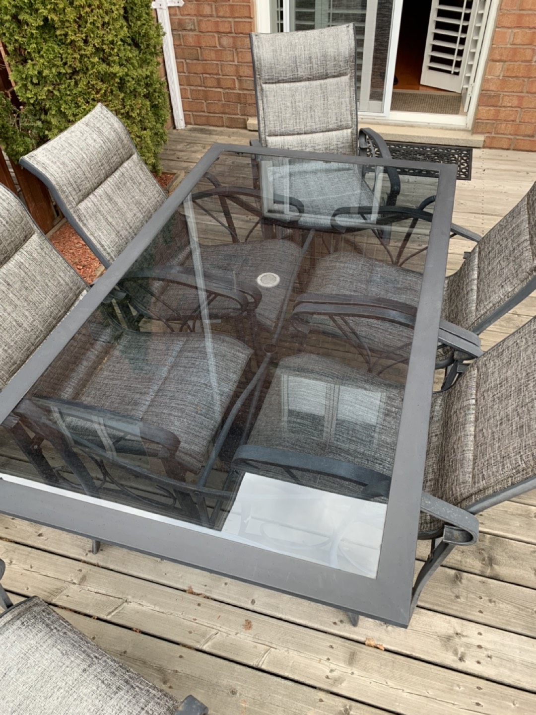 Patio Set (Vaughan location)  - photo 2