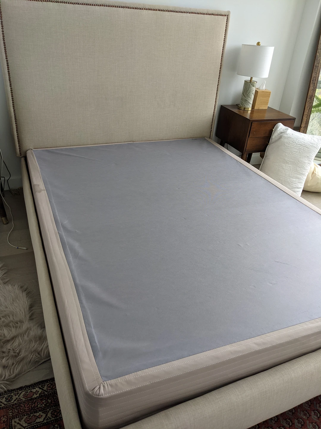 Queen size bed frame+board+bed spring