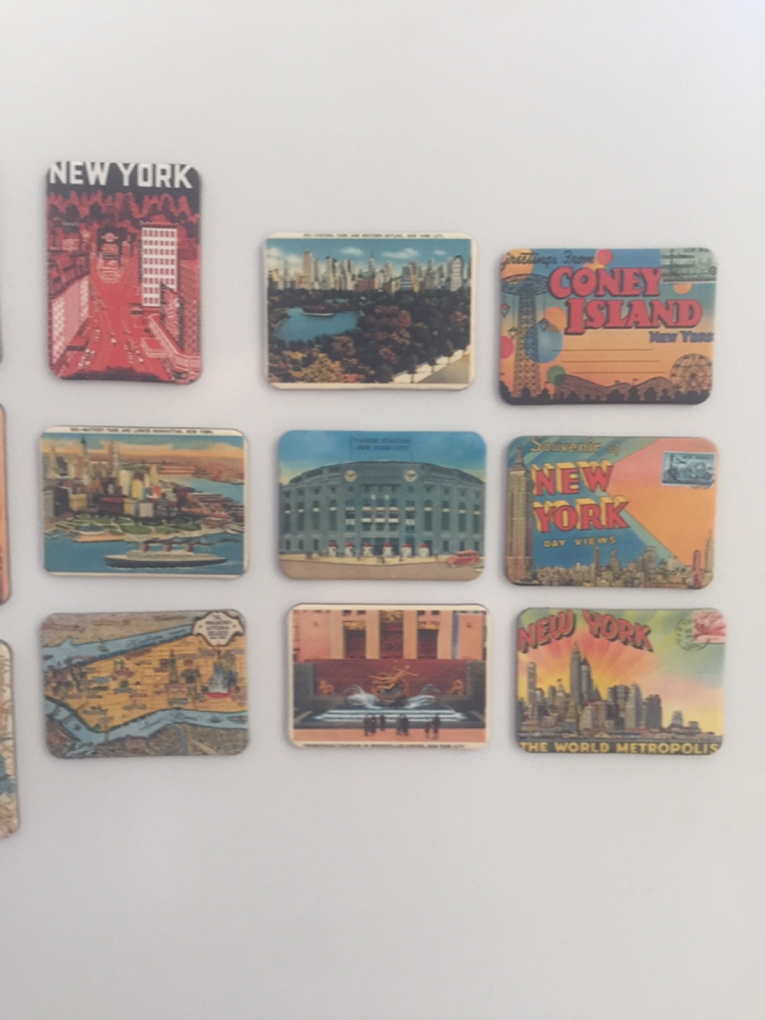 24 Small New York magnets  - photo 4