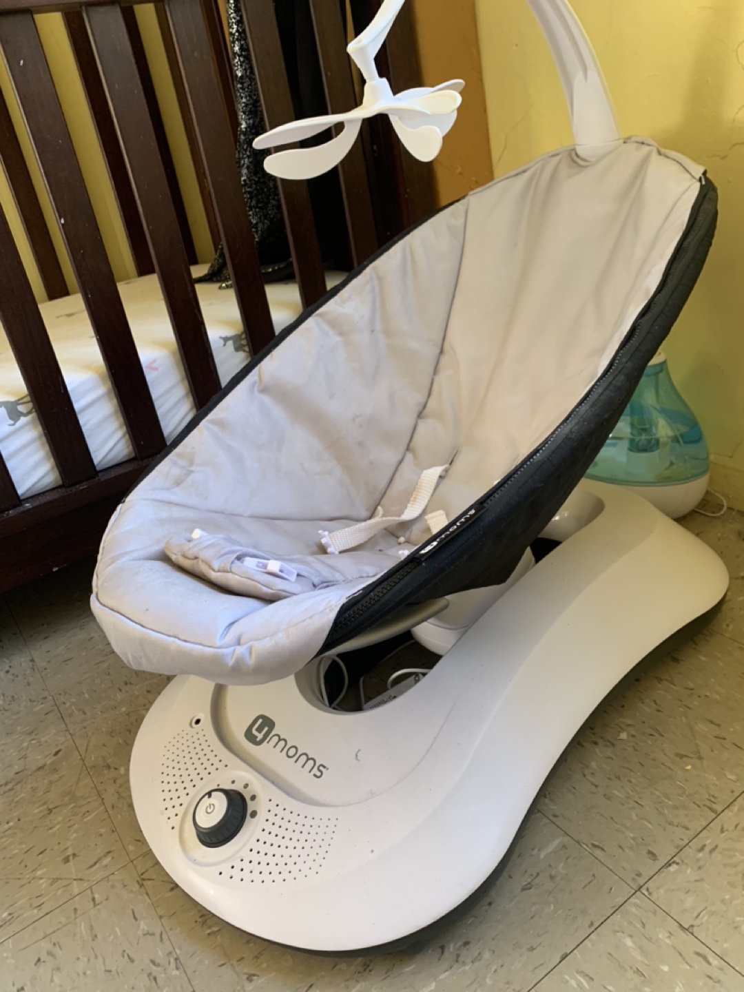 Rocker in Great Condition  - photo 2
