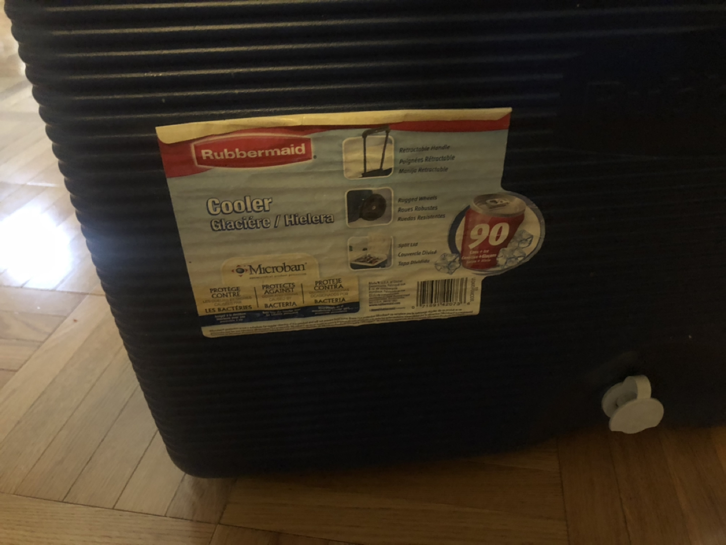 Rubbermaid 60qt Cooler/Icebox - photo 2