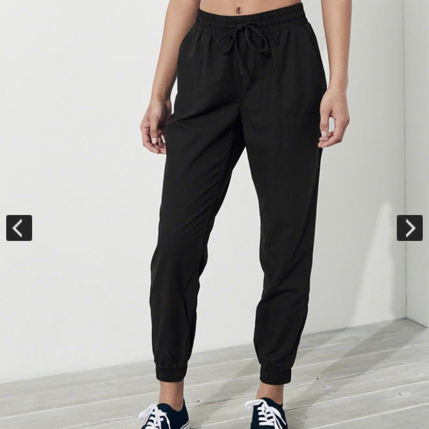 BNWT Hollister High-Rise Twill Joggers thumbnail