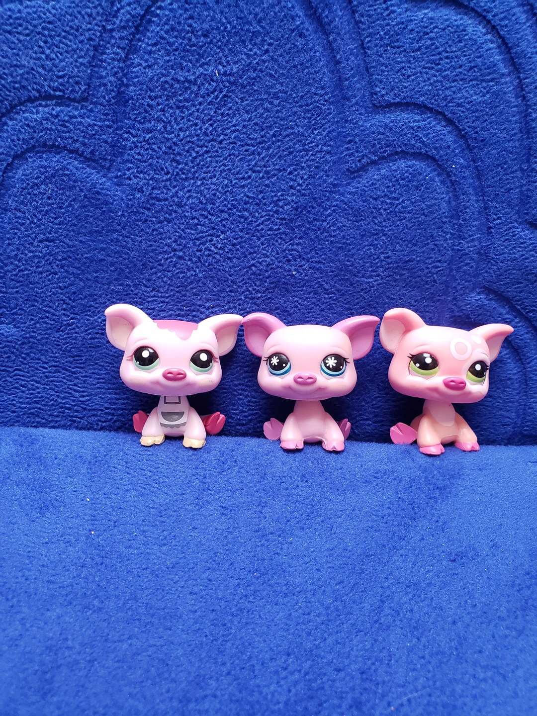 Bundle Of 3 Littlest pet shop Pink Pigs thumbnail