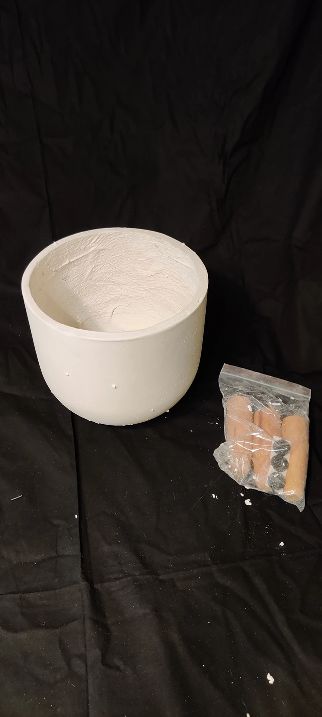concrete planter with legs thumbnail
