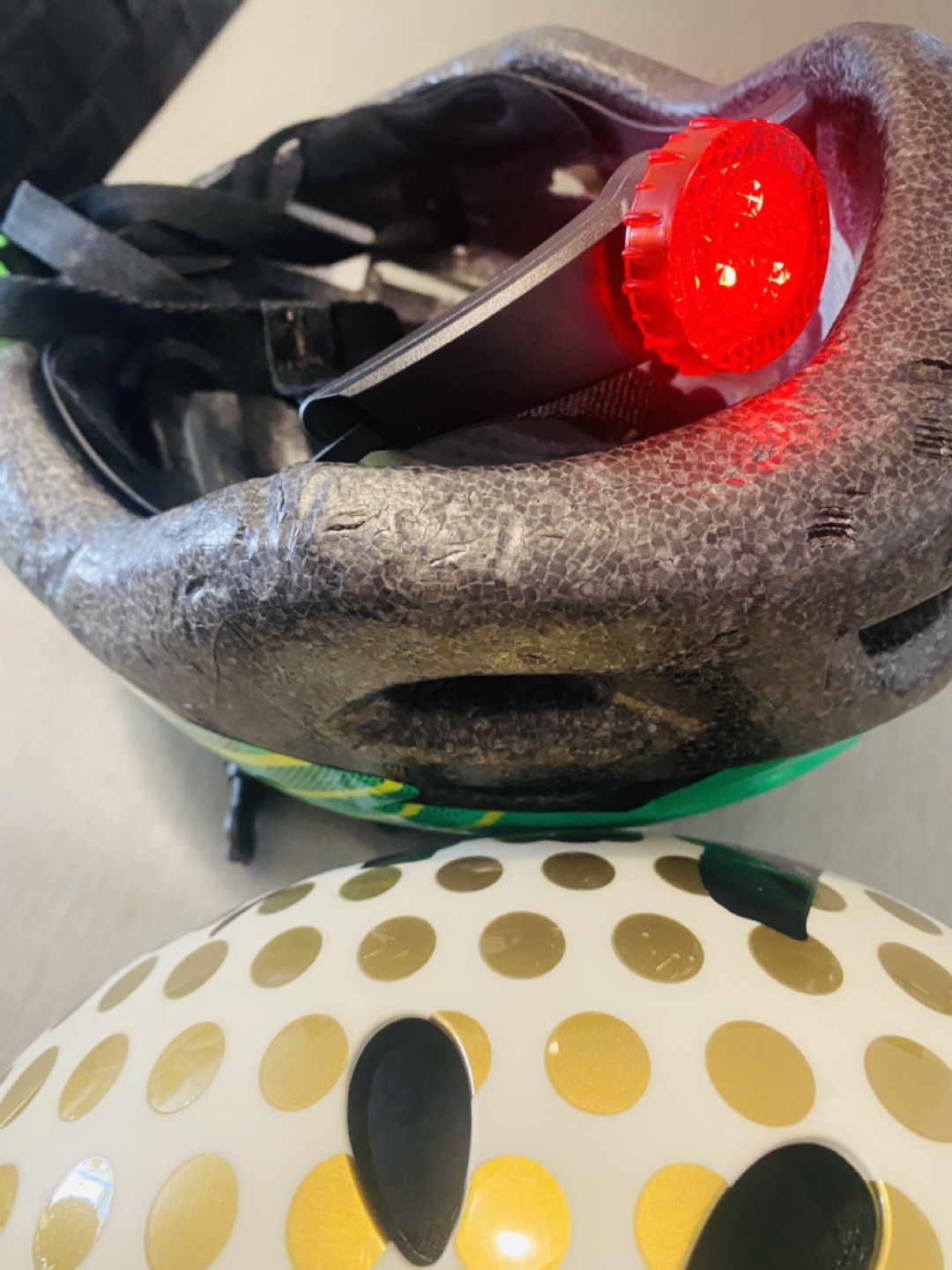 Helmet- Ages 8+up image indicator(2)