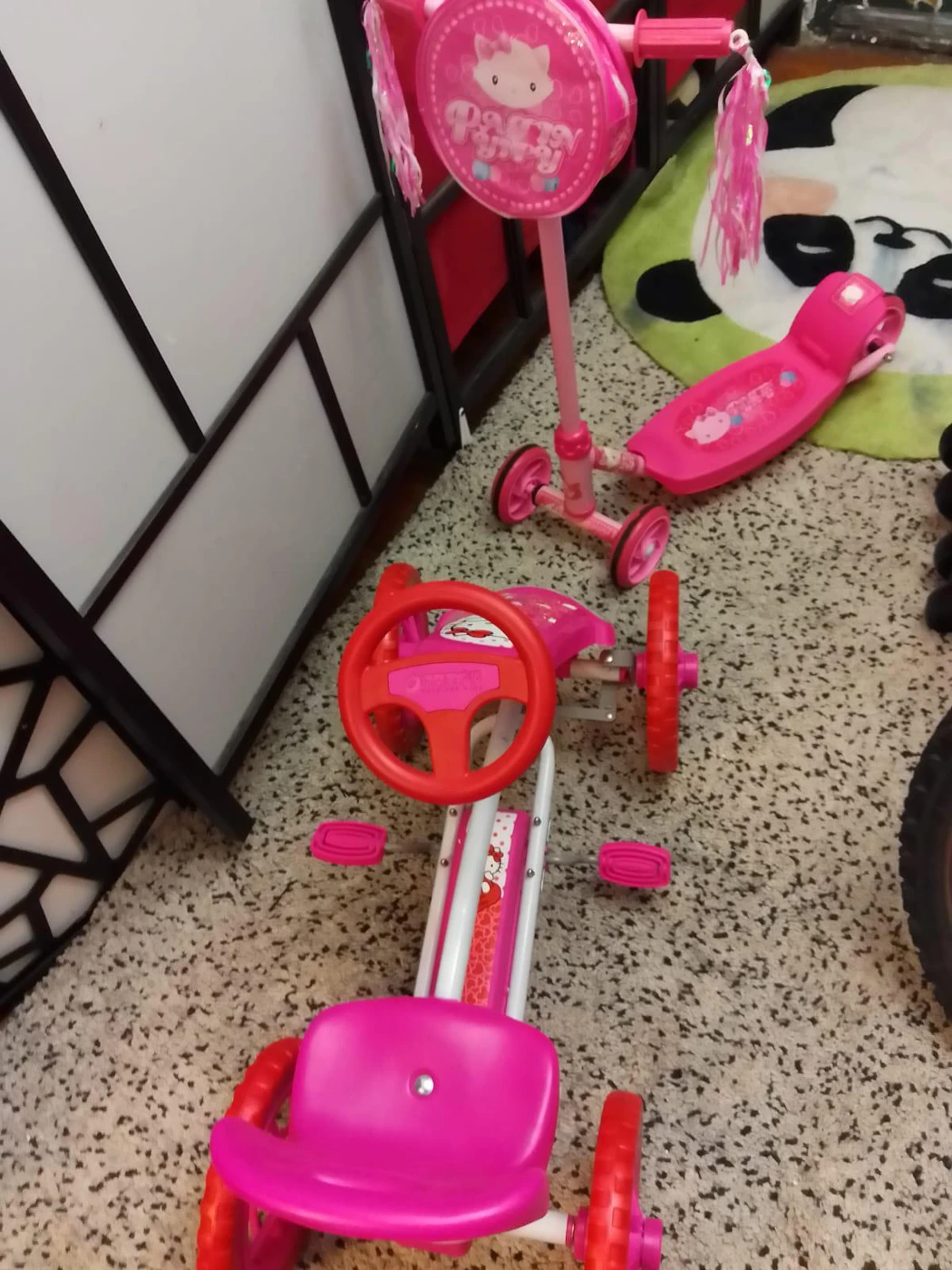 Hello kitty scooter plus, Hello Kitty go cart.