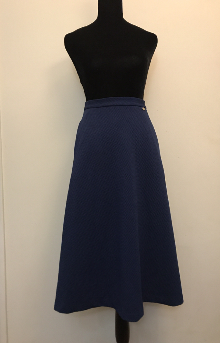Zarina midi navy blue skirt, xs