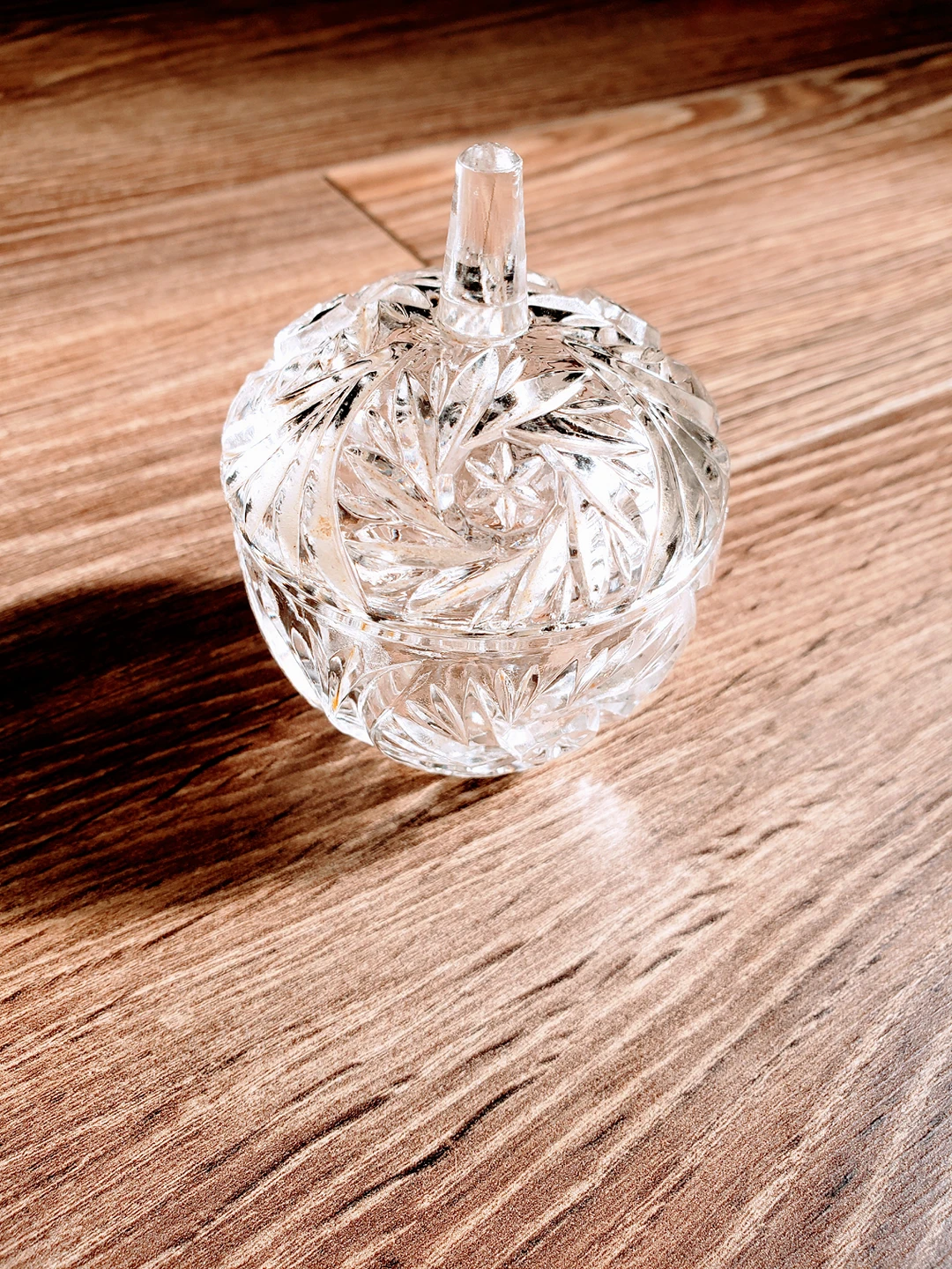 Cute vintage crystal storage thumbnail