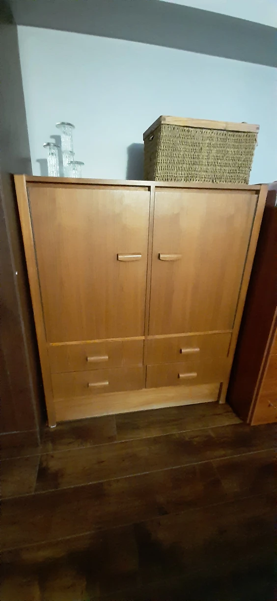 wardrobe