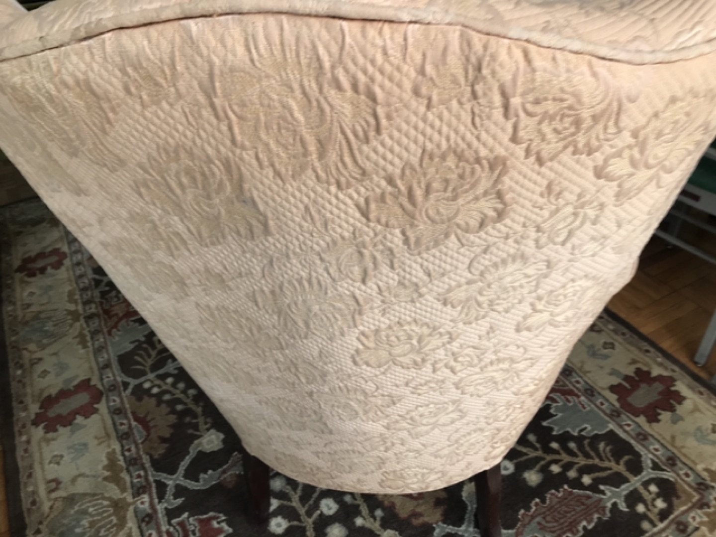 Vintage Gramma Wingback Chair - photo 5