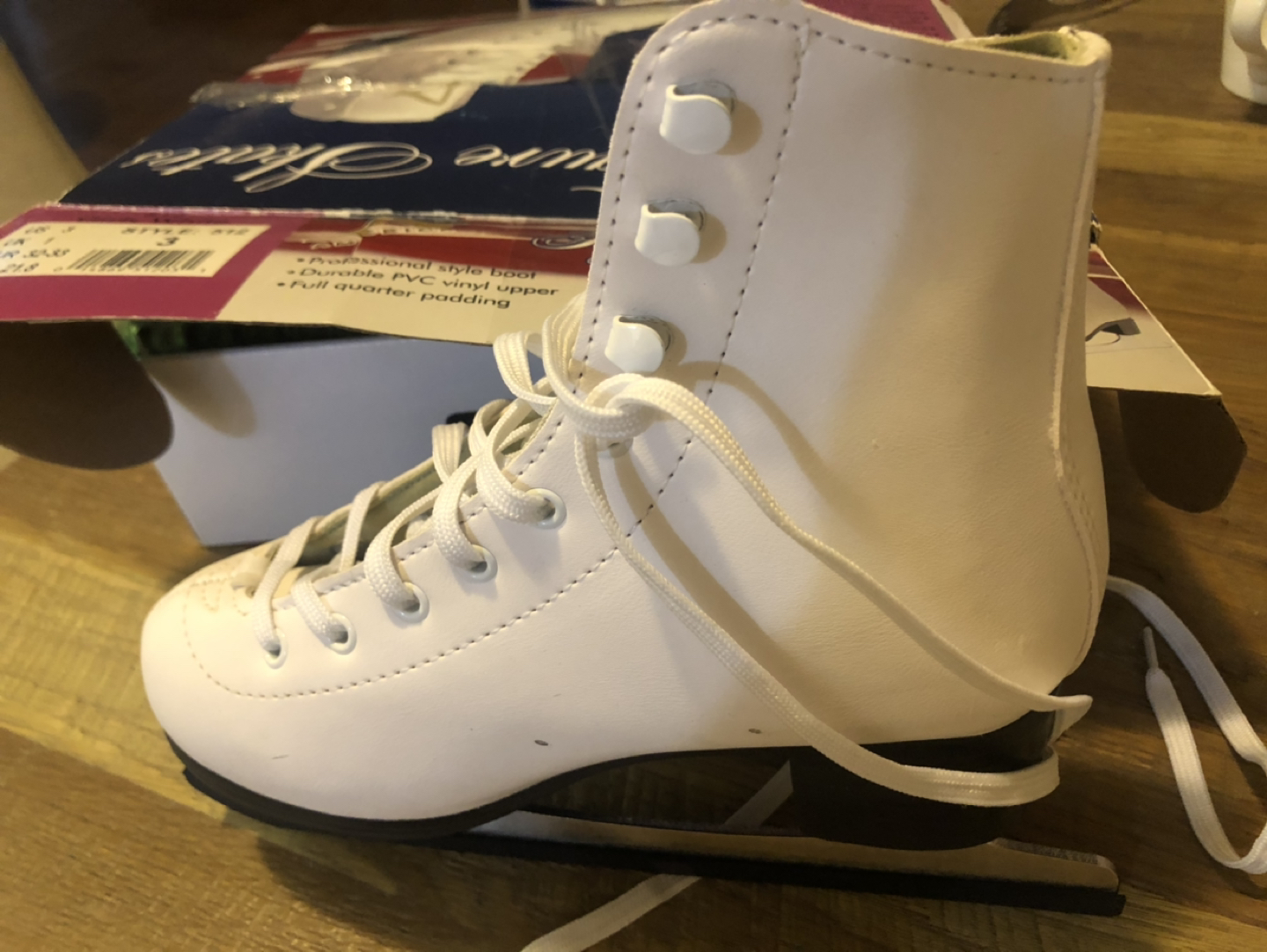 American Athletic Figure skates - photo 3