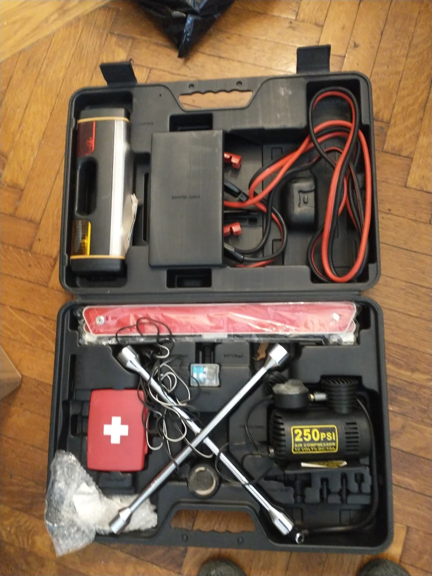 Emergency roadside assistance kit
