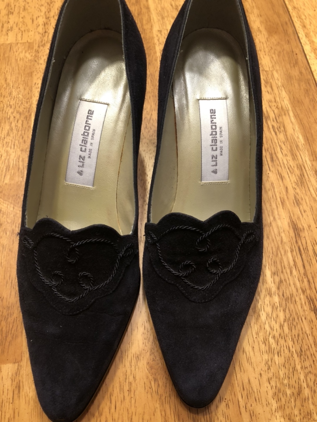 Ladies navy suede heels