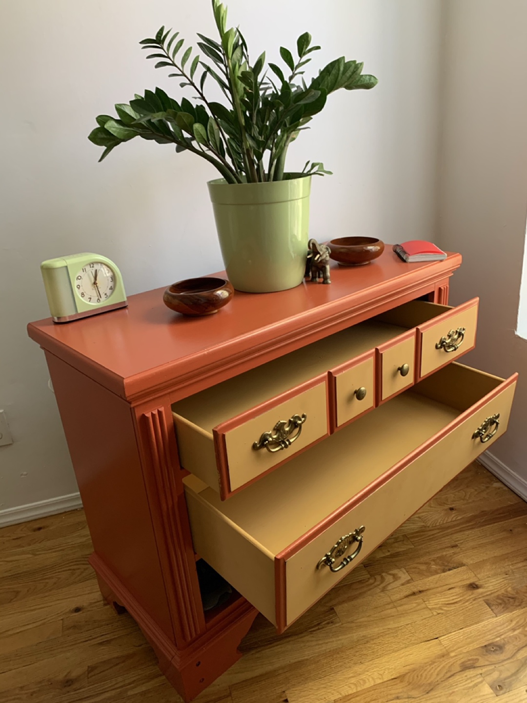 Vintage 1970s Dresser - photo 5