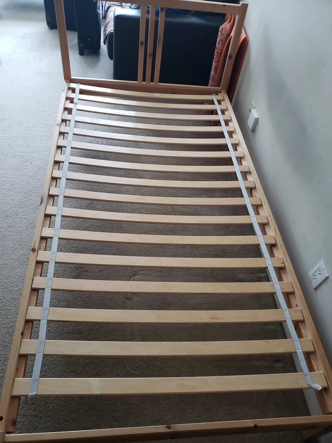 Ikea twin  bed - photo 2