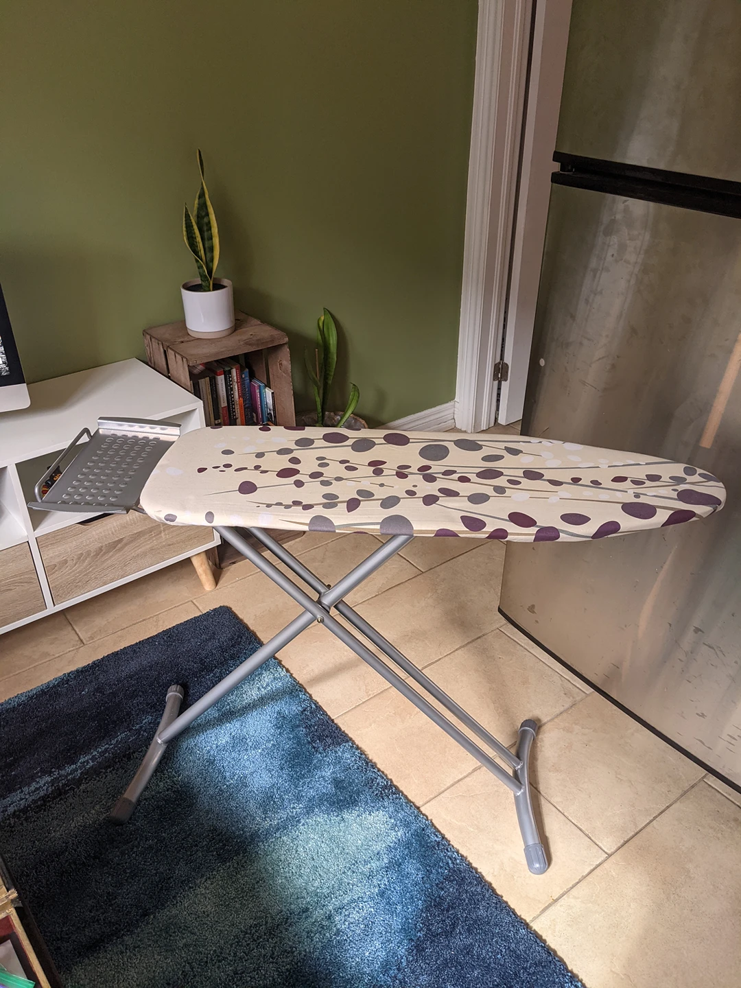 Ironing Board LIKE NEW thumbnail