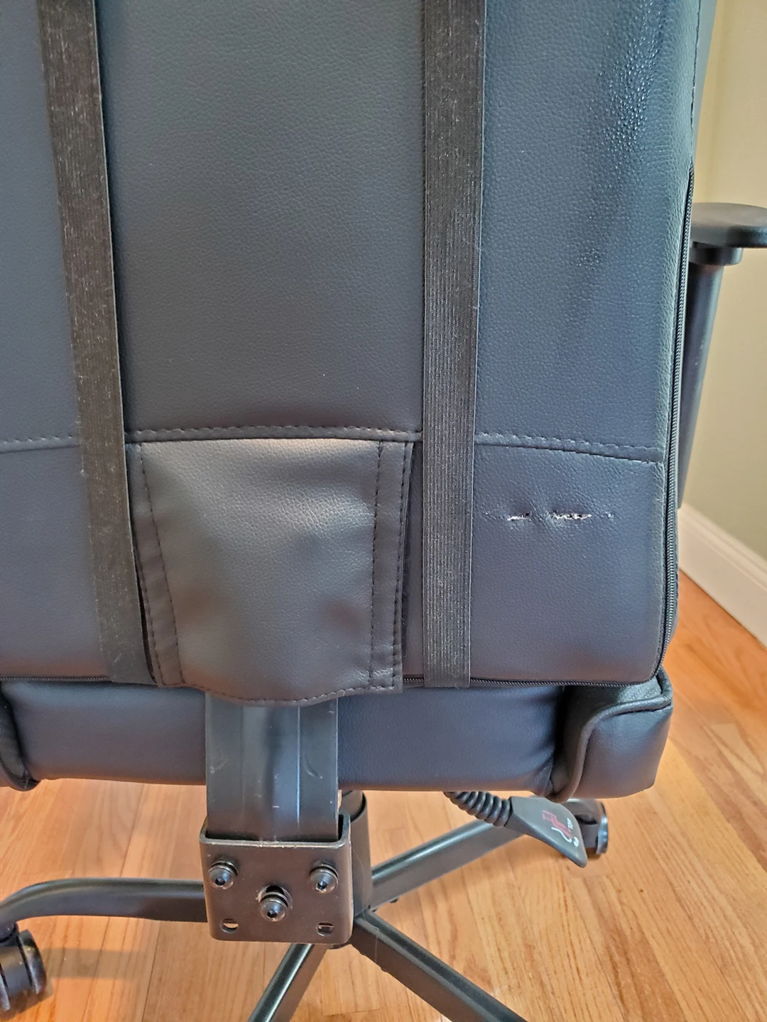 Office gaming chair - photo 5