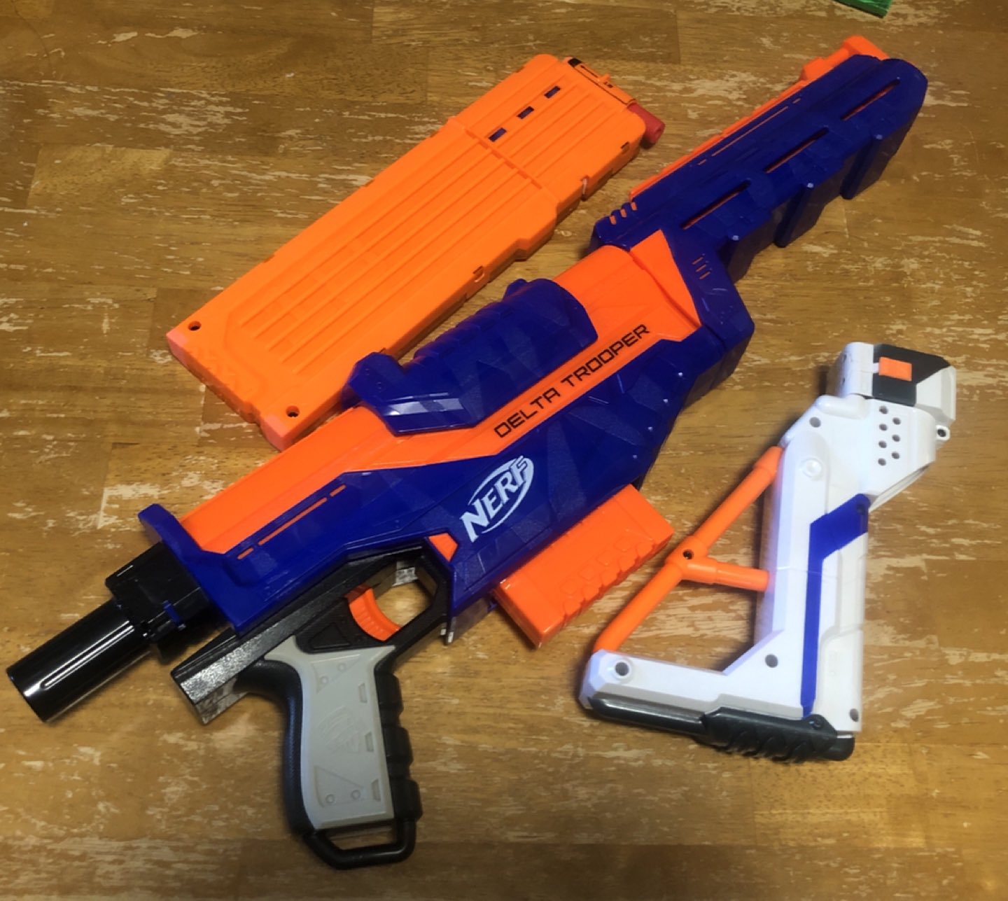Nerf- Delta Trooper with 18 Darts