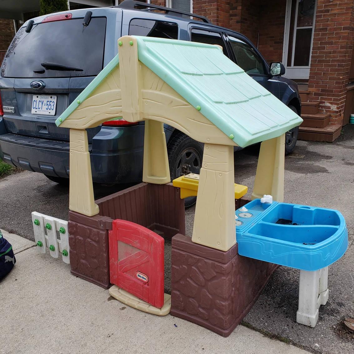 Free must go today!! mimico etobicoke j