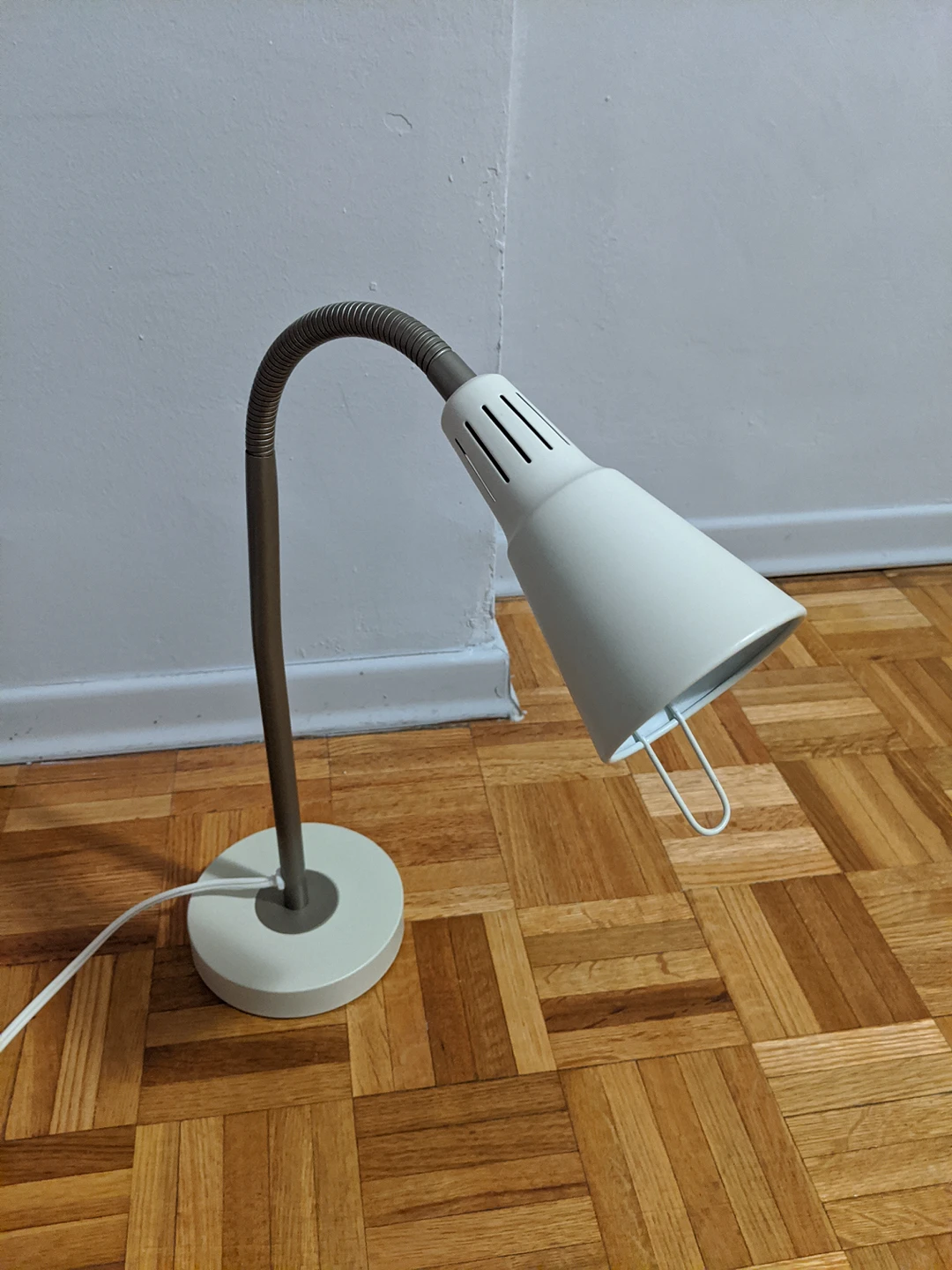 desk table lamp