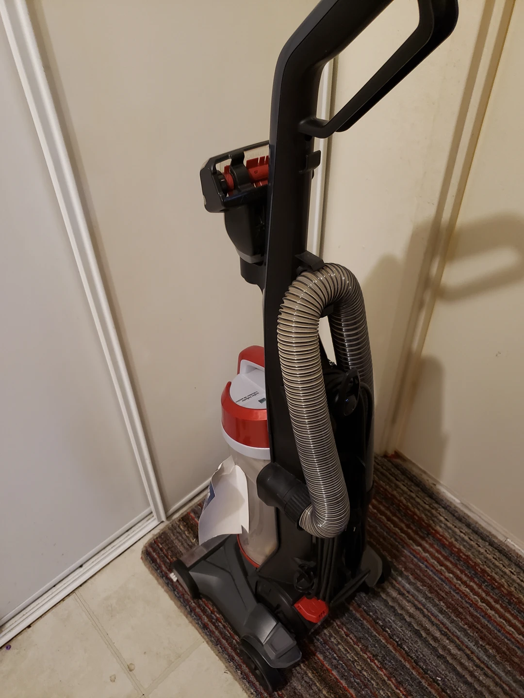 Bissel Vacuum like new - photo 4