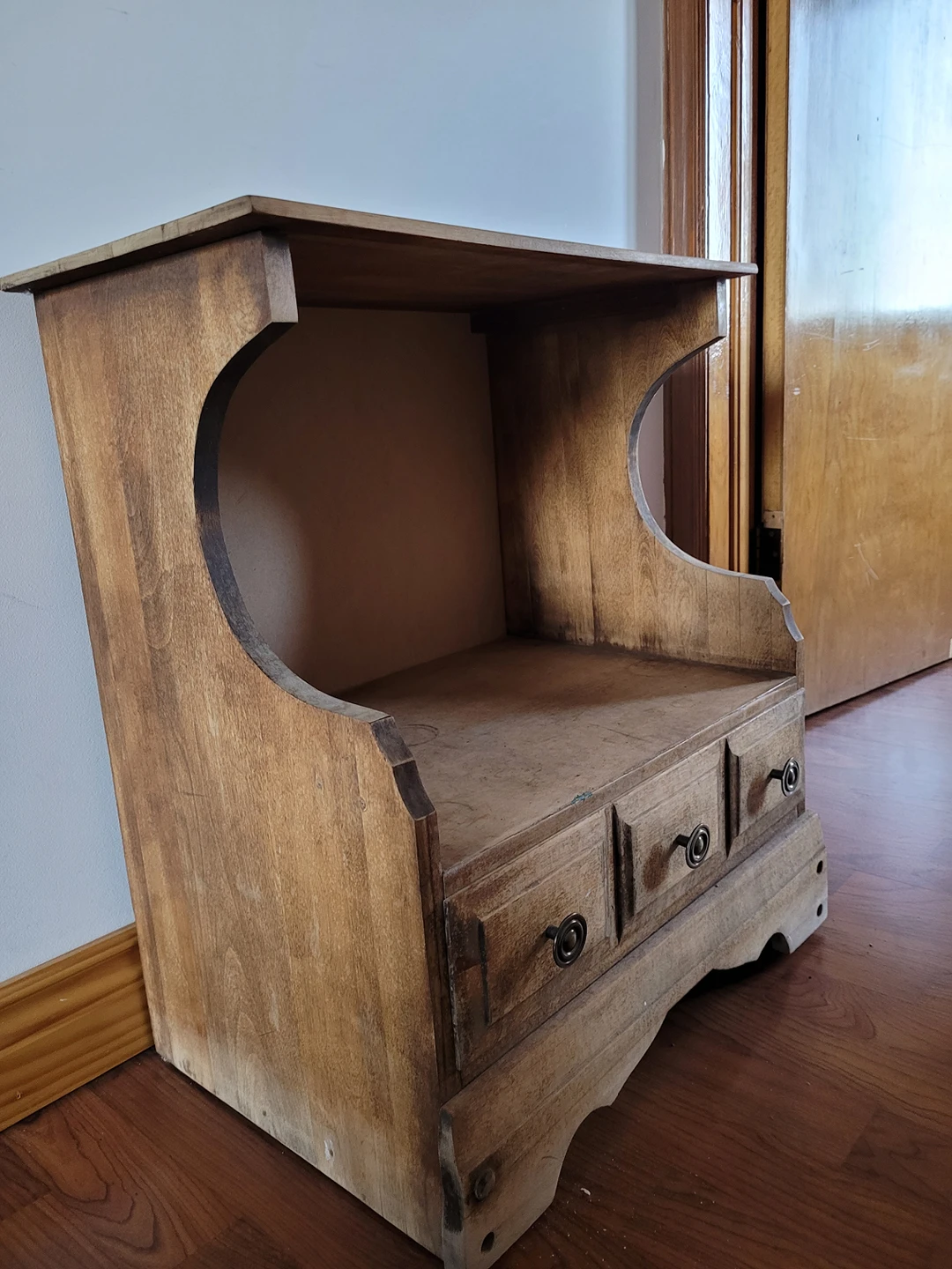 Rustic side table / night table - photo 3