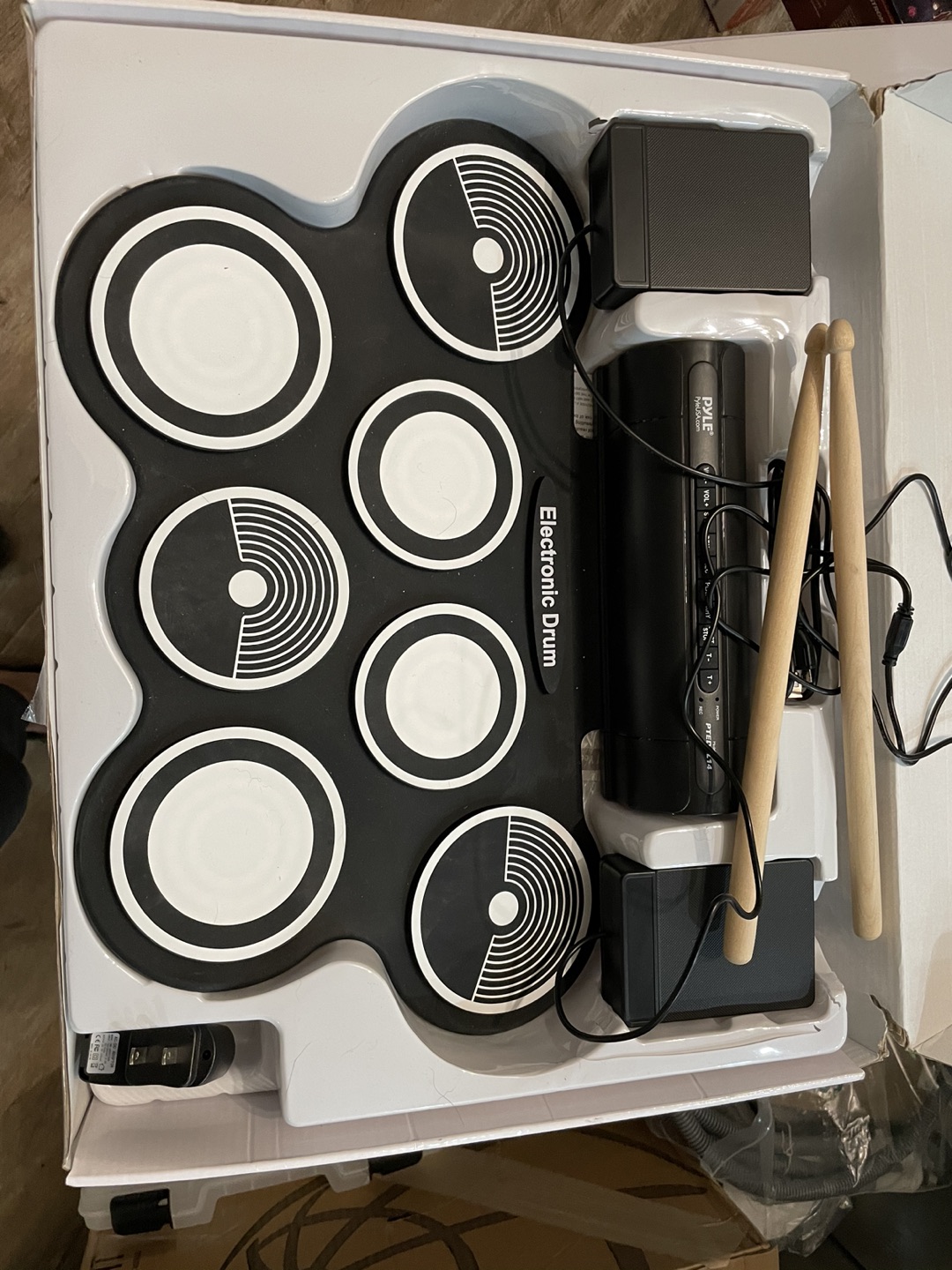 Brand new electronic drum kit 