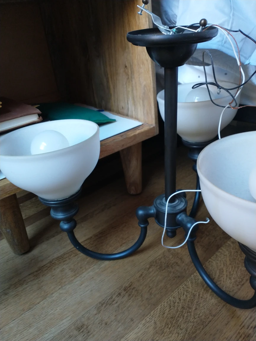 Ceiling light fixture - photo 4