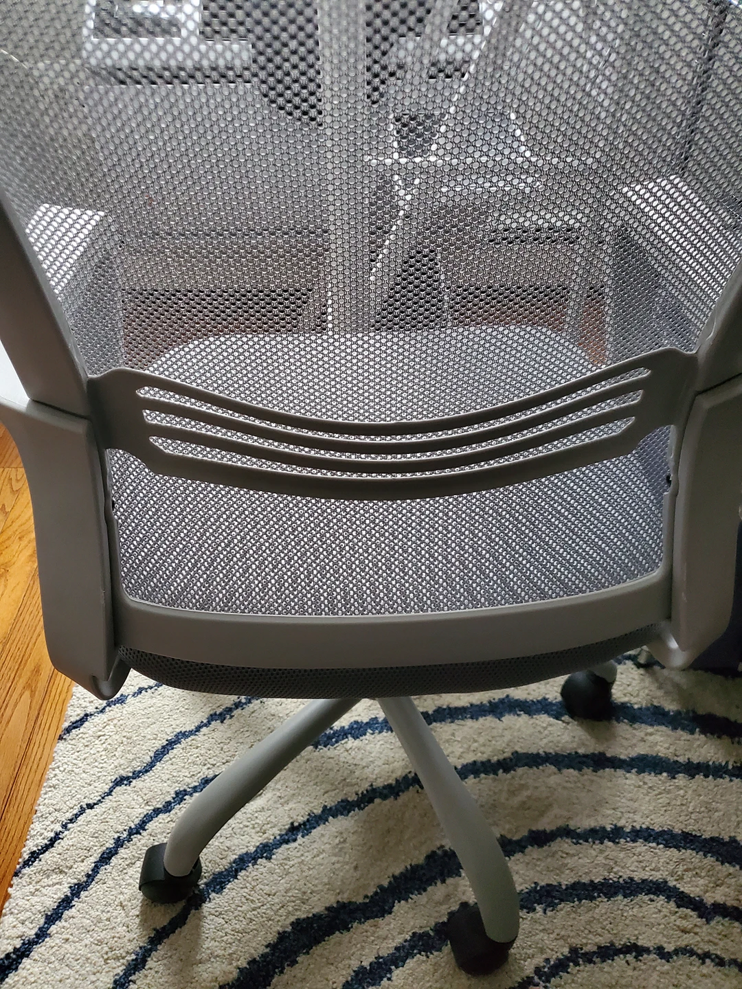 Ergonomic office chair - photo 3
