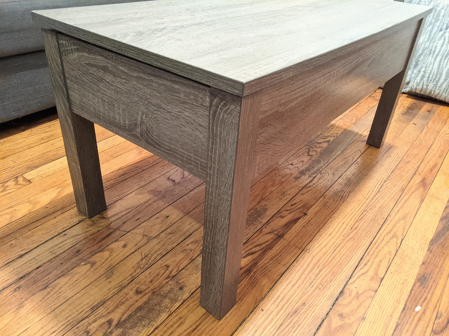 Beautiful Lift-Top Coffee Table - photo 4