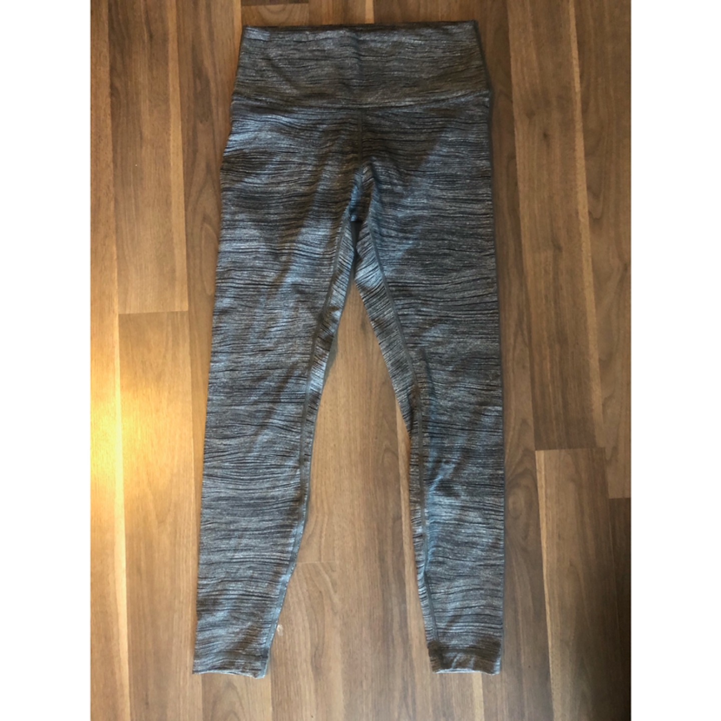 Lululemon Wunder Under Tight, Size 8 - photo 2