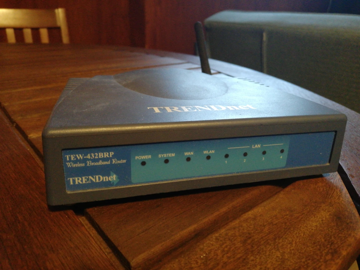 Trendnet 2.4GHz Wireless G Router thumbnail