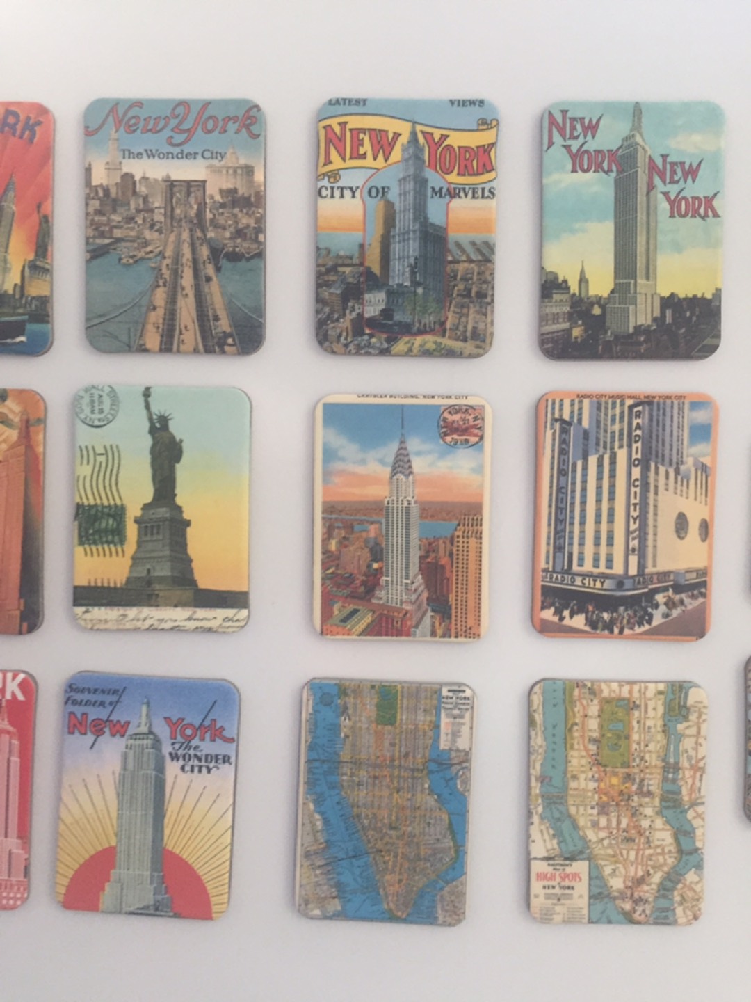 24 Small New York magnets  - photo 5