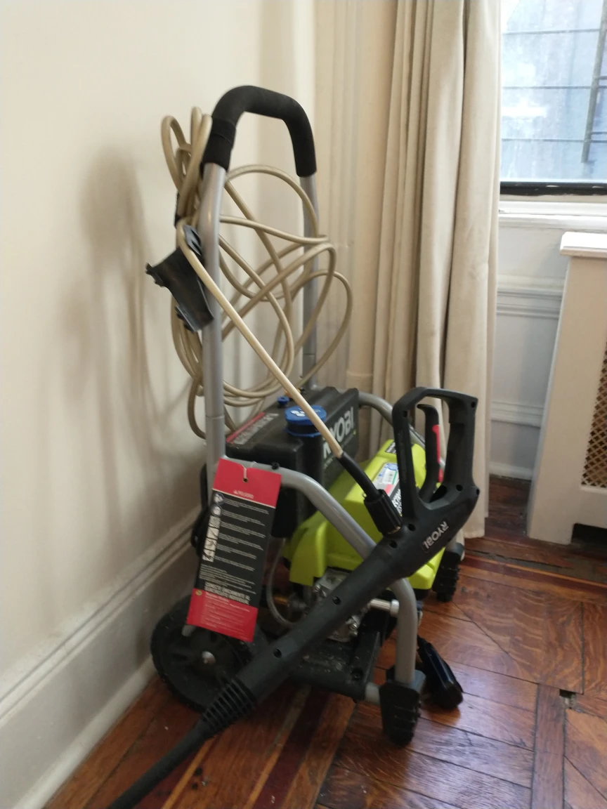 Pressure Washer - photo 2