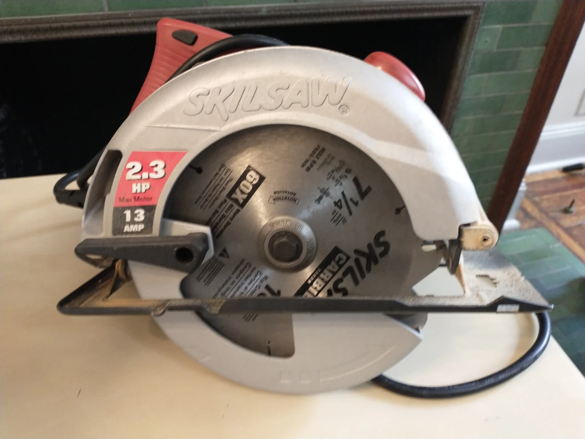 Circular saw - photo 2