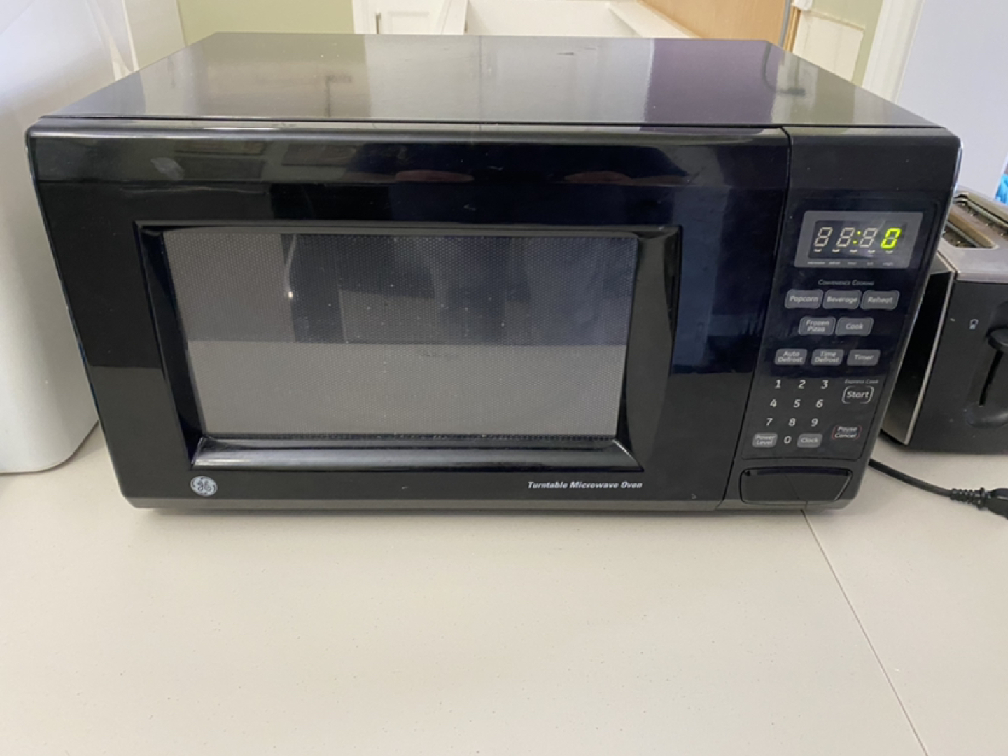 GE 1100W Countertop Microwave