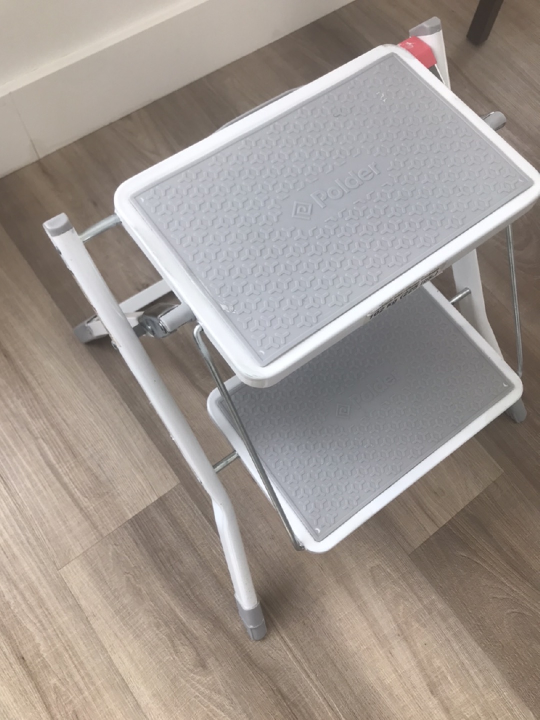 Folding step stool - photo 2